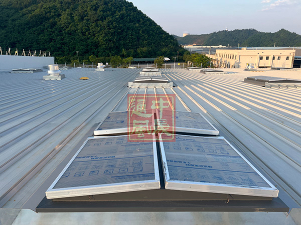 三角形通風(fēng)天窗